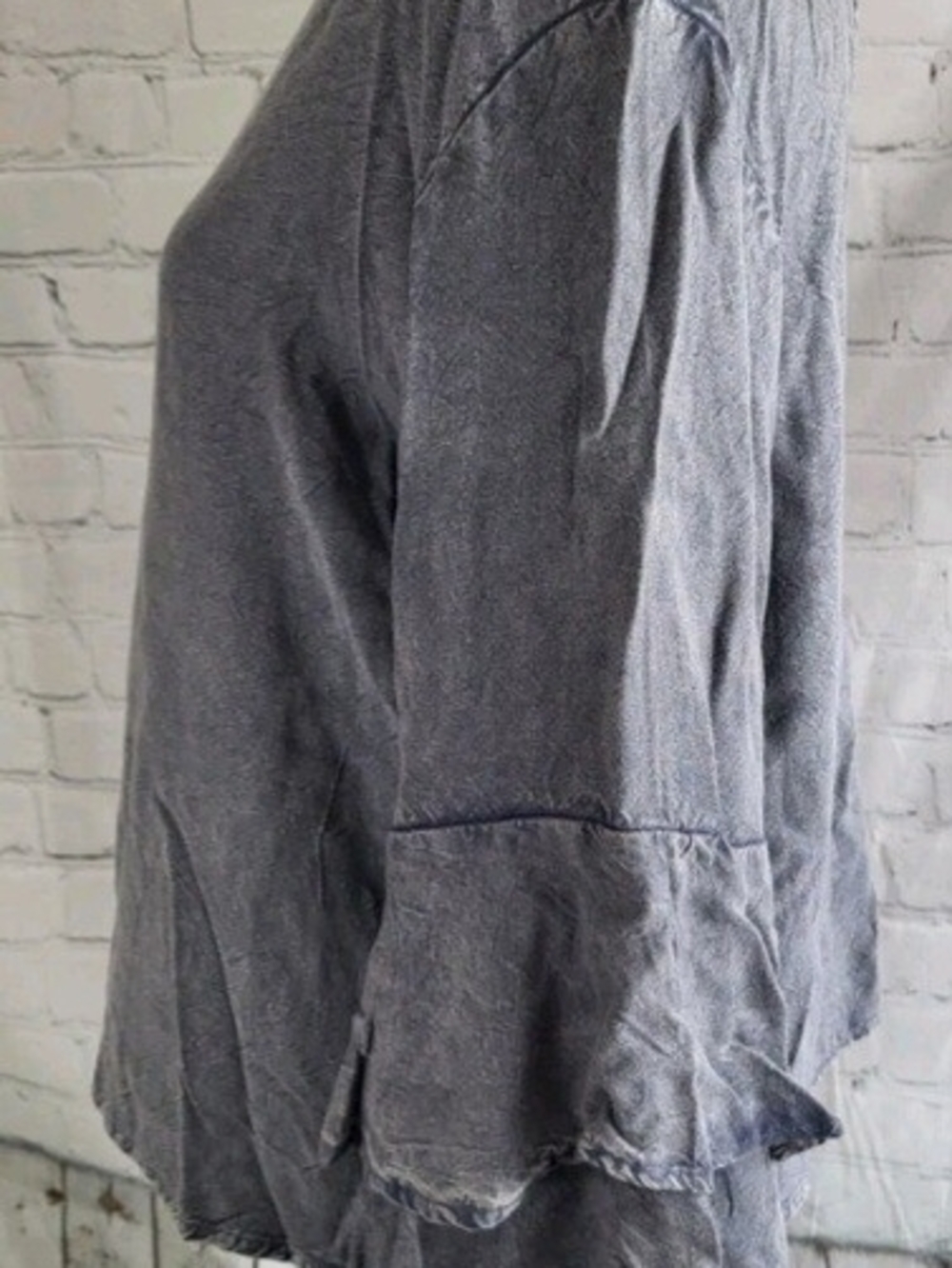 Style Envy Gray Ruffled Sleeve Blouse